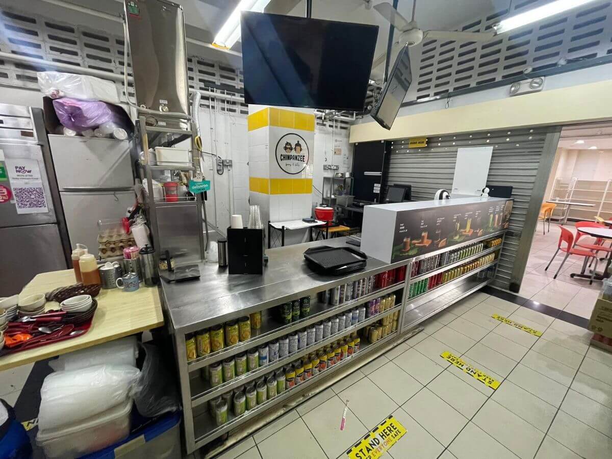 Food and beverage stall for rent