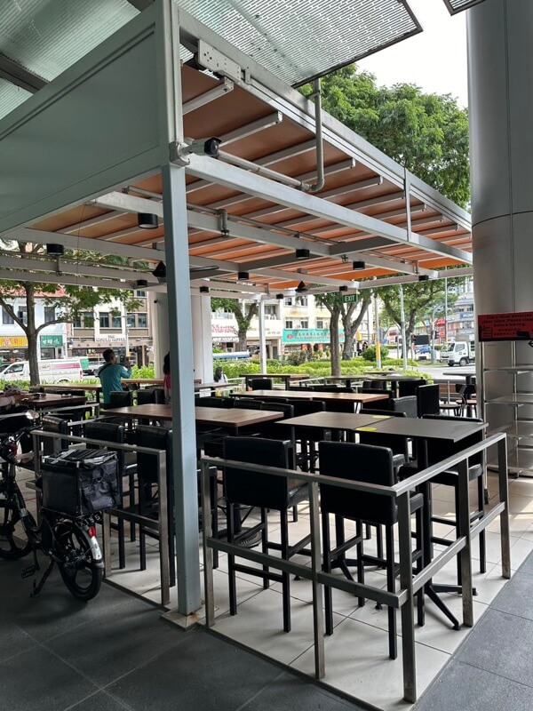 Corner unit at aircon food court for takeover