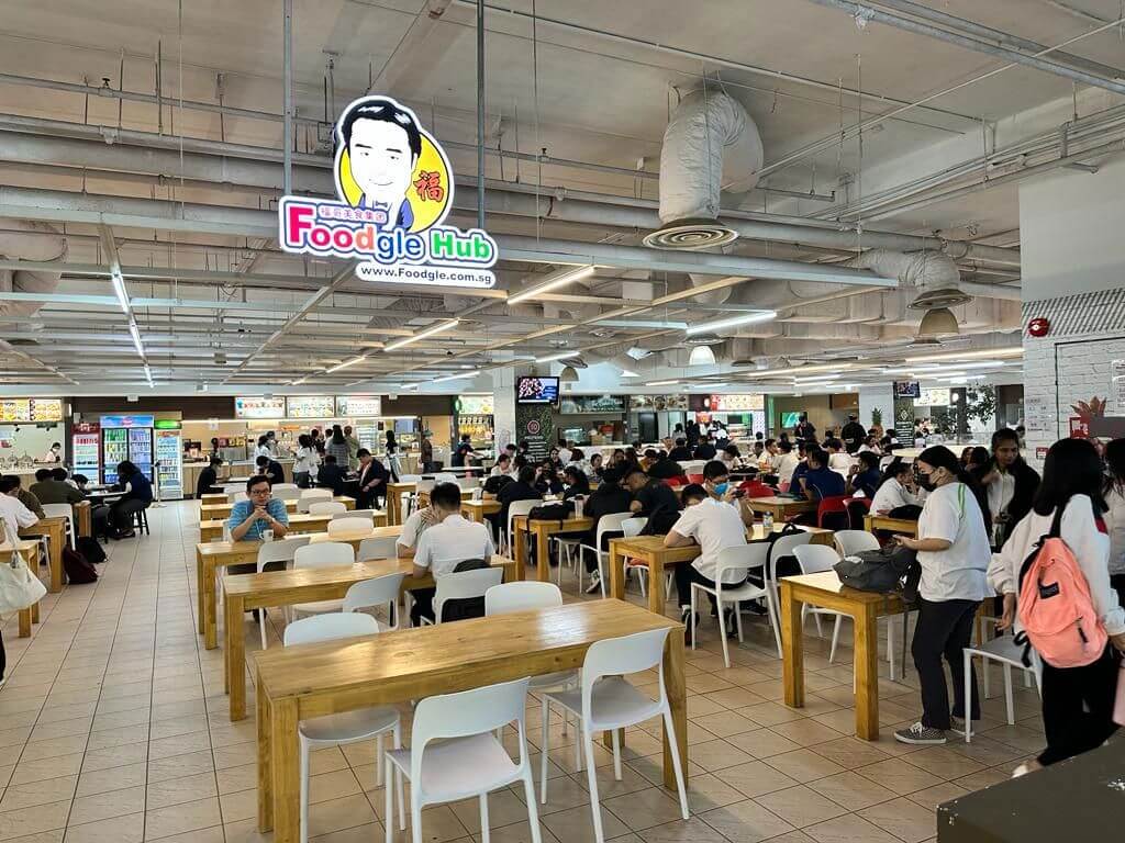 Chua Chu Kang Crowded huge Aircon Food court all public access 