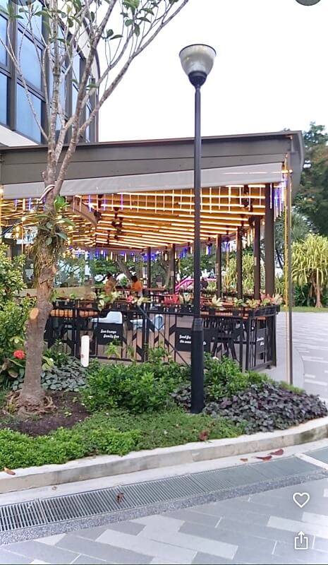 High-End Food Court with Mini Restaurants for Rent 