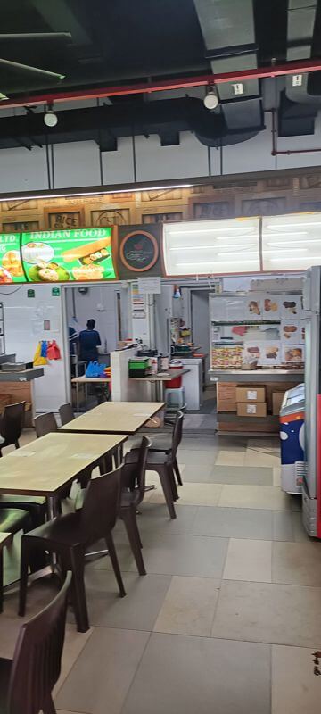 CHINESE MIX VEG STALL / CHICKEN RICE / NOODLES / SOUP STALL