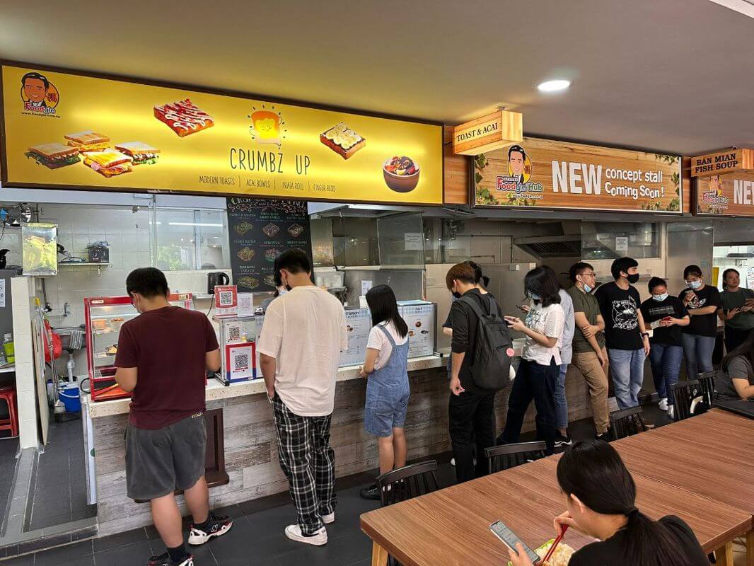 Singapore Poly Food Court 3 stall available for lease Super crowded low rent